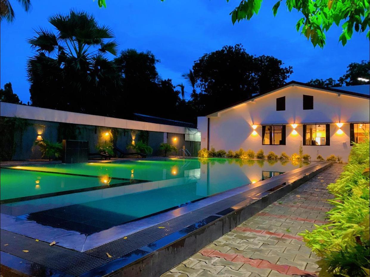 UD Garden Hotel Kataragama Eksteriør billede